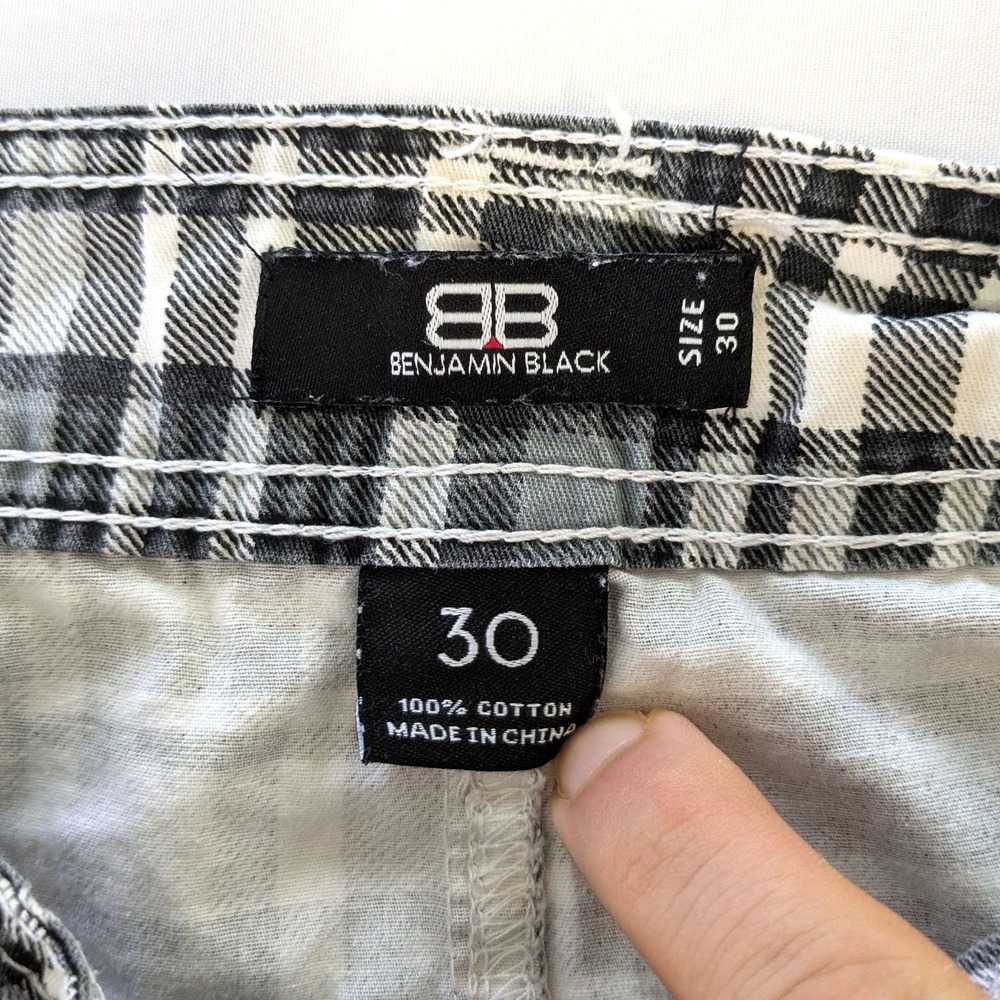 Benjamin Black Mens Plaid Cargo Shorts Black White Grey Check Size 30 Streetwear - Picture 4 of 6